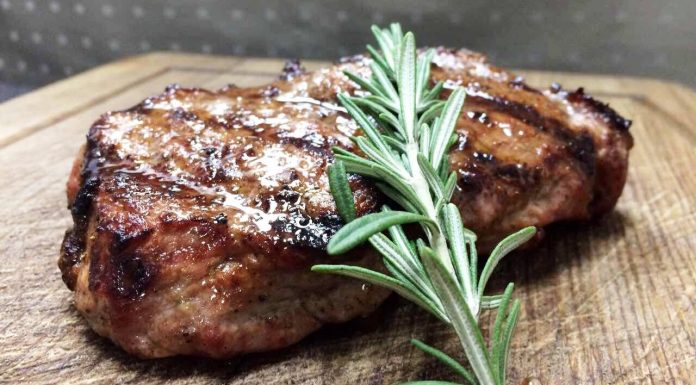 Сочные стейки в Харькове