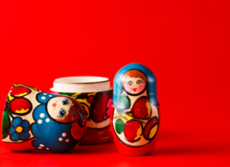 Матрешки сувенирные: традиции росписи и художественные стили
