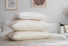 Химчистка подушек: правила ухода за домашним текстилем