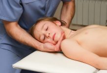 Кто лечит остеопатию у детей