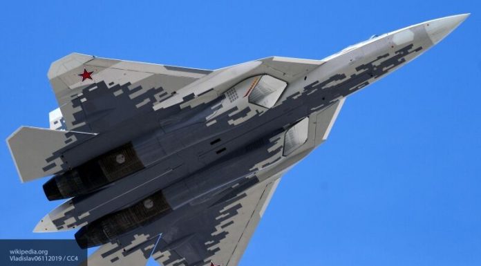 Военный эксперт обвинил США в давлении на покупателей российского Су-57